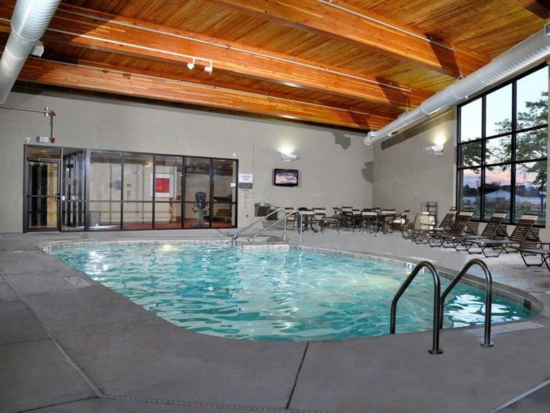 Comfort Suites Milwaukee West Kültér fotó
