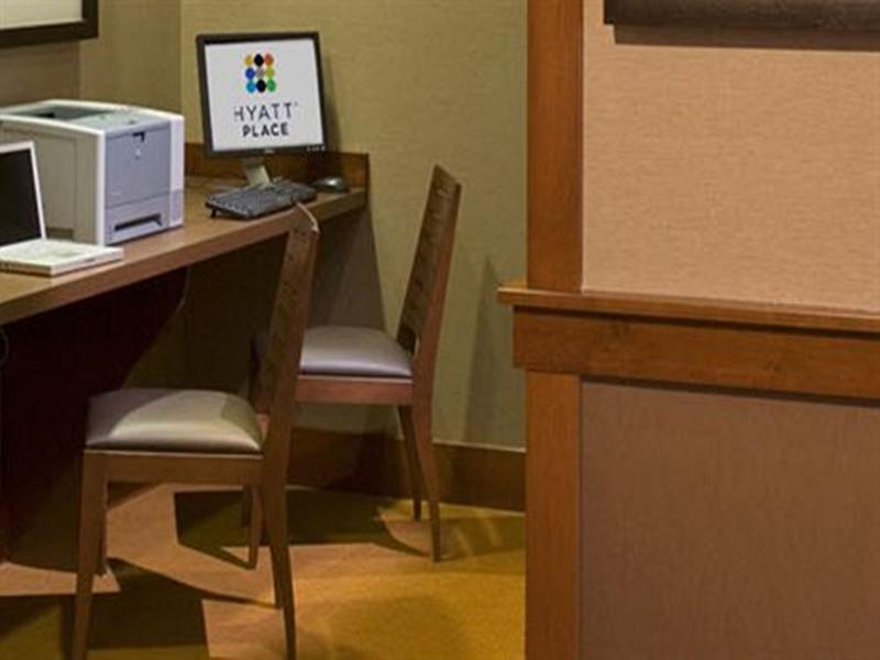 Comfort Suites Milwaukee West Kültér fotó