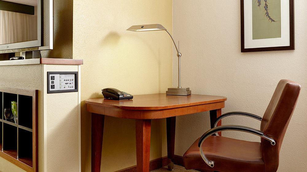 Comfort Suites Milwaukee West Kültér fotó
