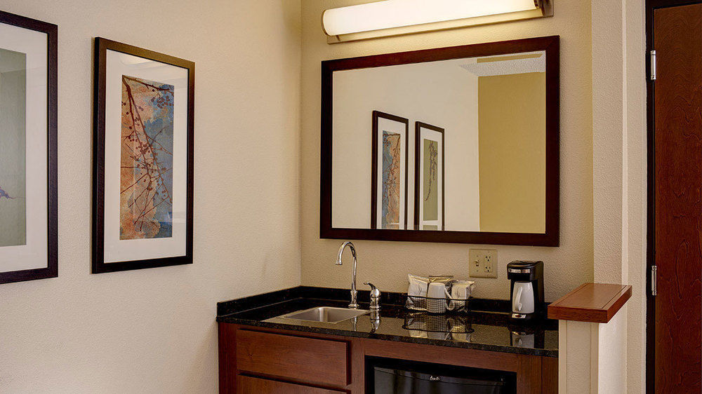 Comfort Suites Milwaukee West Kültér fotó